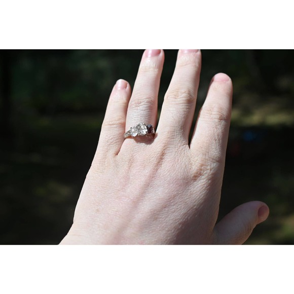 Garnet Ring, anniversary ring, raw stone rings, promise ring minimalist … - Picture 4 of 7